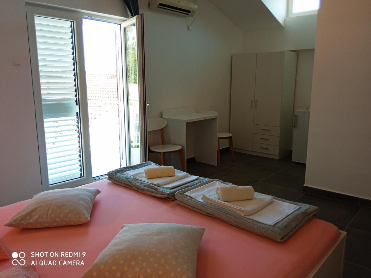 Guesthouse Kod Irene Gradac  Extérieur photo