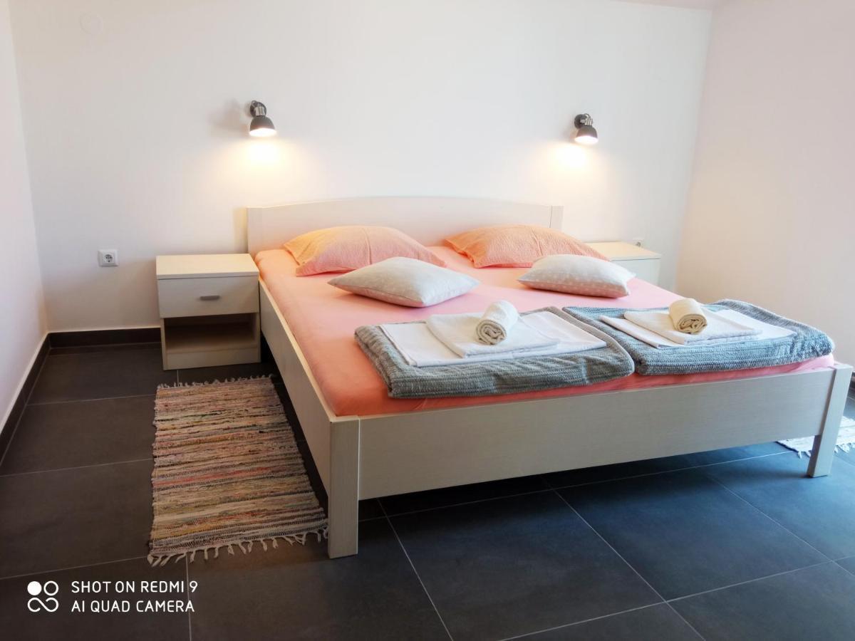 Guesthouse Kod Irene Gradac  Extérieur photo